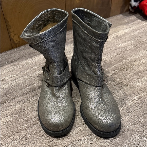Jimmy Choo Youth Biker Boots in Textured Metallic Leather - Picture 2 of 6